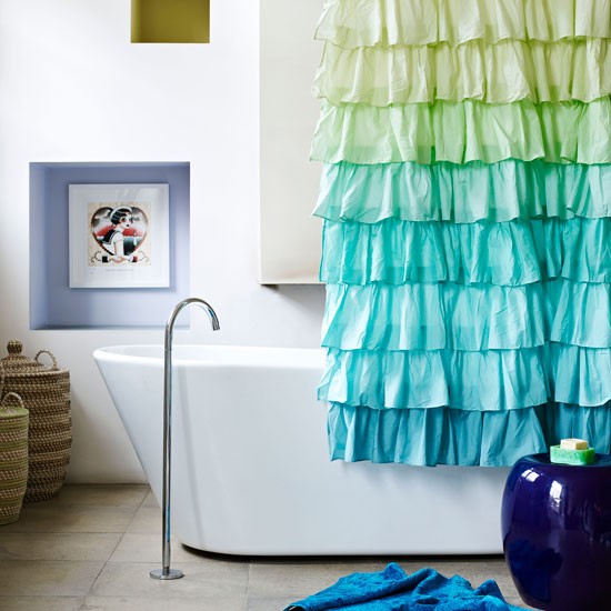 FLAMENCO-SHOWER-CURTAIN-FROM-ANTHROPOLOGIE1