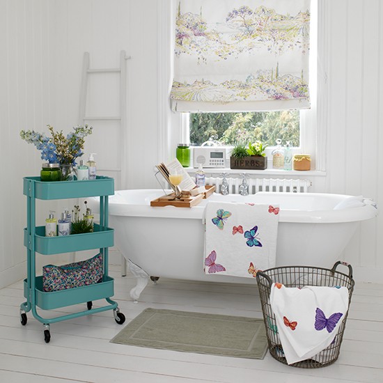 vintage-style-bathroom-ideas-housetohome-Tim-Young-CHI